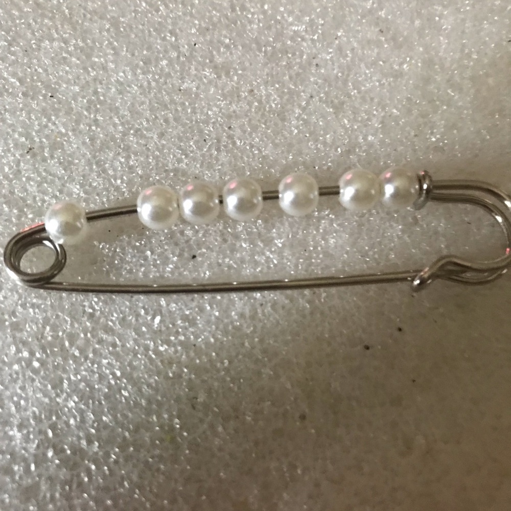 Pearl Beaded Safety Pin Brooch - White Pearls